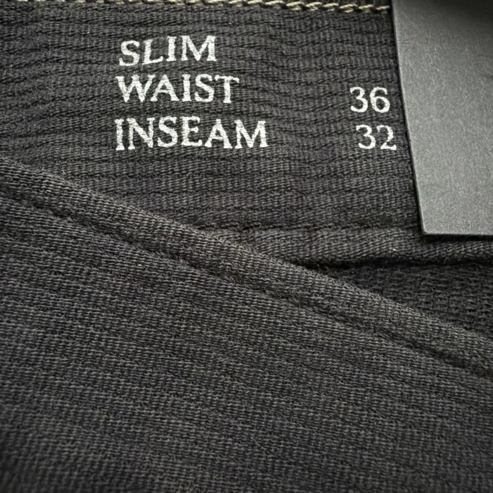 Banana Republic Slim Stretch-Corduroy Traveler Pant Size 36x32 NEW! Black‎